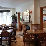 The George Carvery & 4*