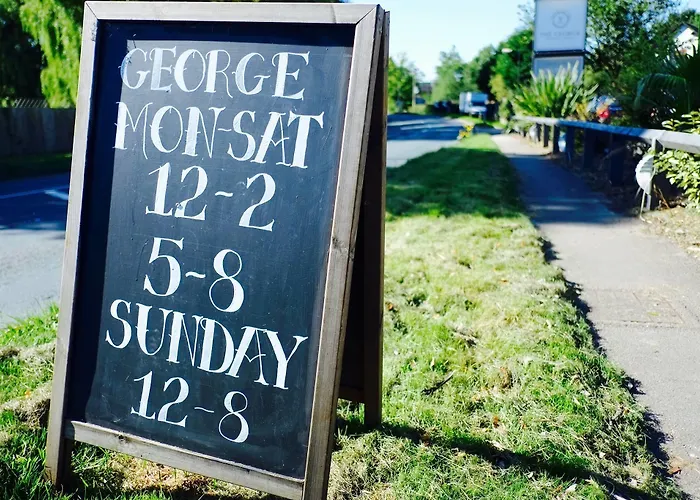 The George Carvery & Mini-hôtel 4*