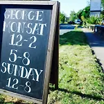 The George Carvery & Mini-hôtel 4*