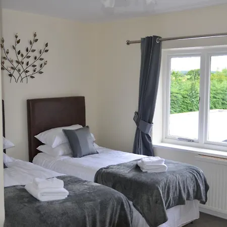 乔治烤肉餐厅及酒店 4* 里彭