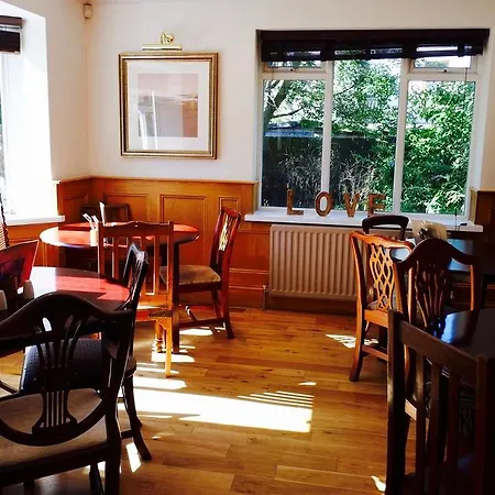 宾馆 乔治烤肉餐厅及酒店